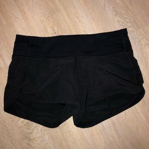 Lululemon Woman’s Black Speed Up Shorts 2.5”Size 2